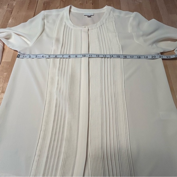 J. Jill Sheer Cream Blouse - Picture 4 of 10
